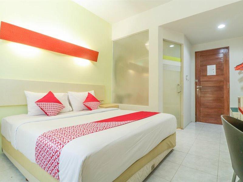 Reddoorz Plus At Sunrise Hotel Sanur Экстерьер фото