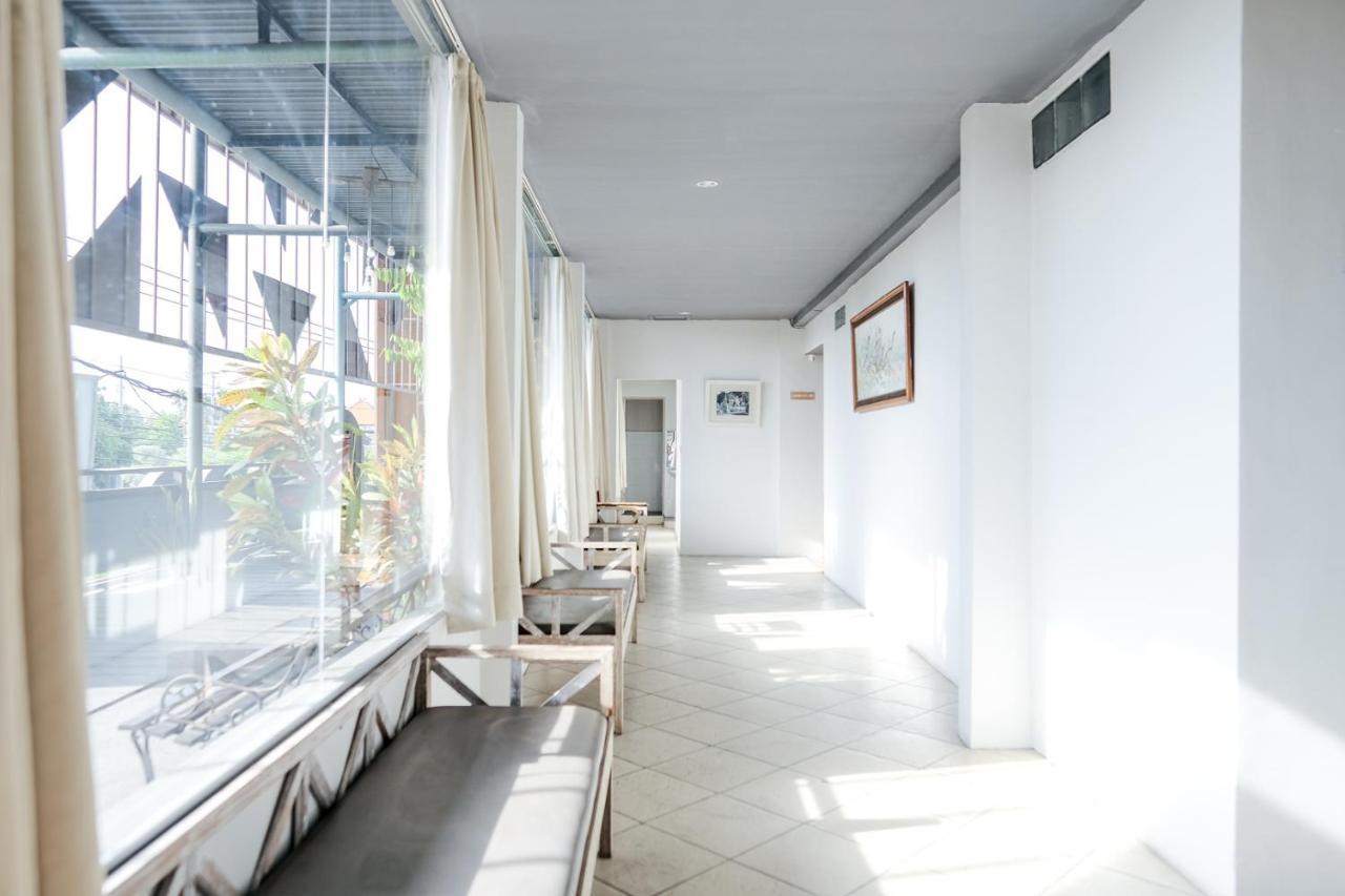 Reddoorz Plus At Sunrise Hotel Sanur Экстерьер фото