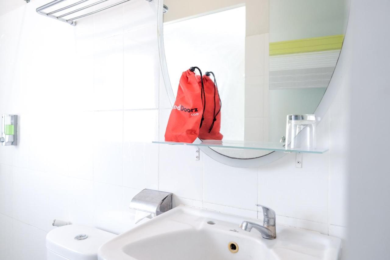 Reddoorz Plus At Sunrise Hotel Sanur Экстерьер фото